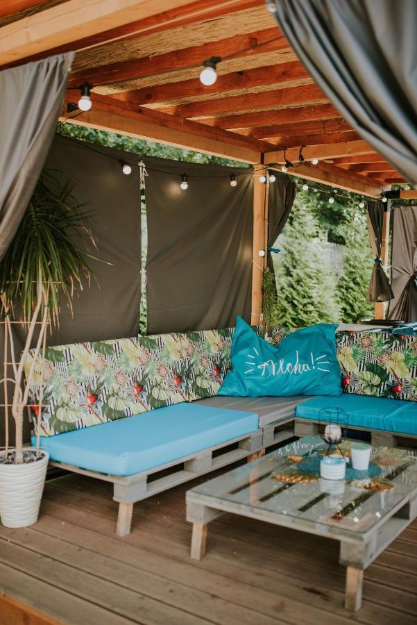 Aloha Glamp - Okragle Domki Przy Rzece - Balia I Sauna - Energylandia Zagornik Екстериор снимка