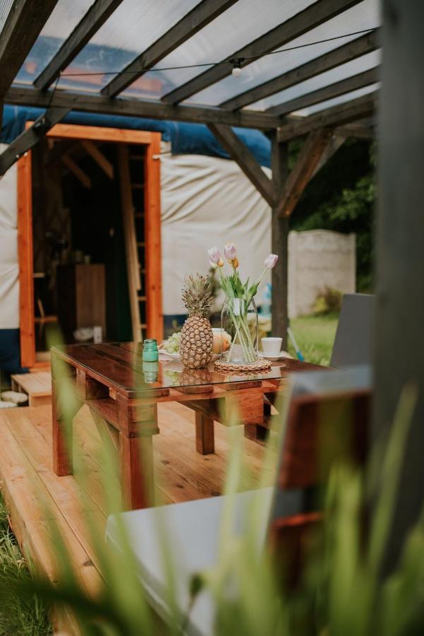 Aloha Glamp - Okragle Domki Przy Rzece - Balia I Sauna - Energylandia Zagornik Екстериор снимка